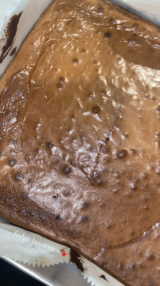 I'm not good at cooking😂 but I like cooking and baking 👩🏻‍🍳
