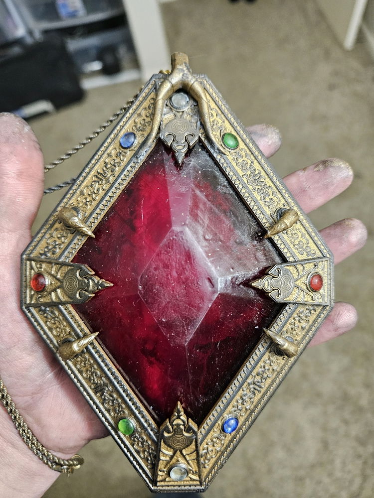 I made the amulet of kings :)