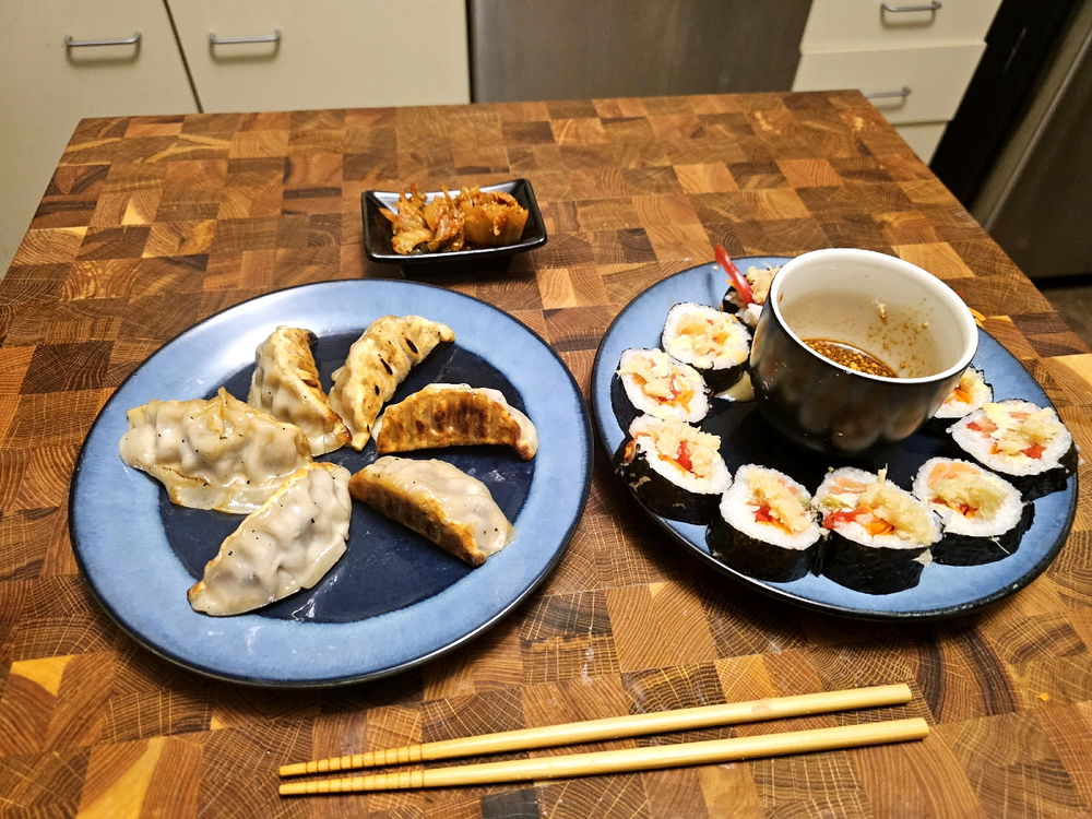 I love to cook 😋 who's hungry?