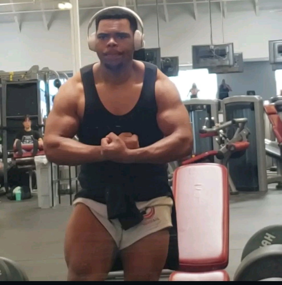 Training to take all the groceries in one trip👌🏾