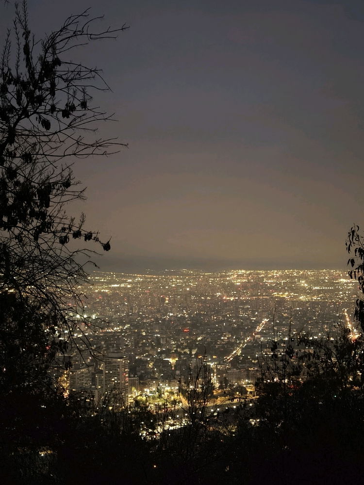 Santiago de noche puede ser bonito :)