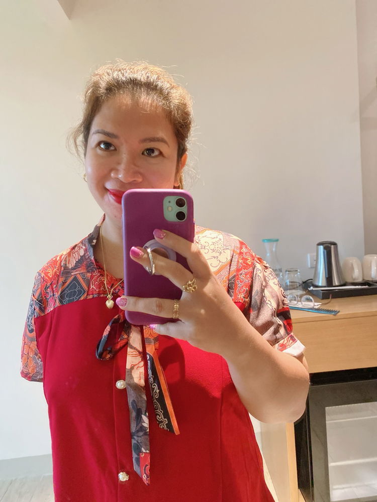 Hi 👋🏻 💜💜💜

Message me if ur same age is 33 up..
If ur young I can’t reply you back