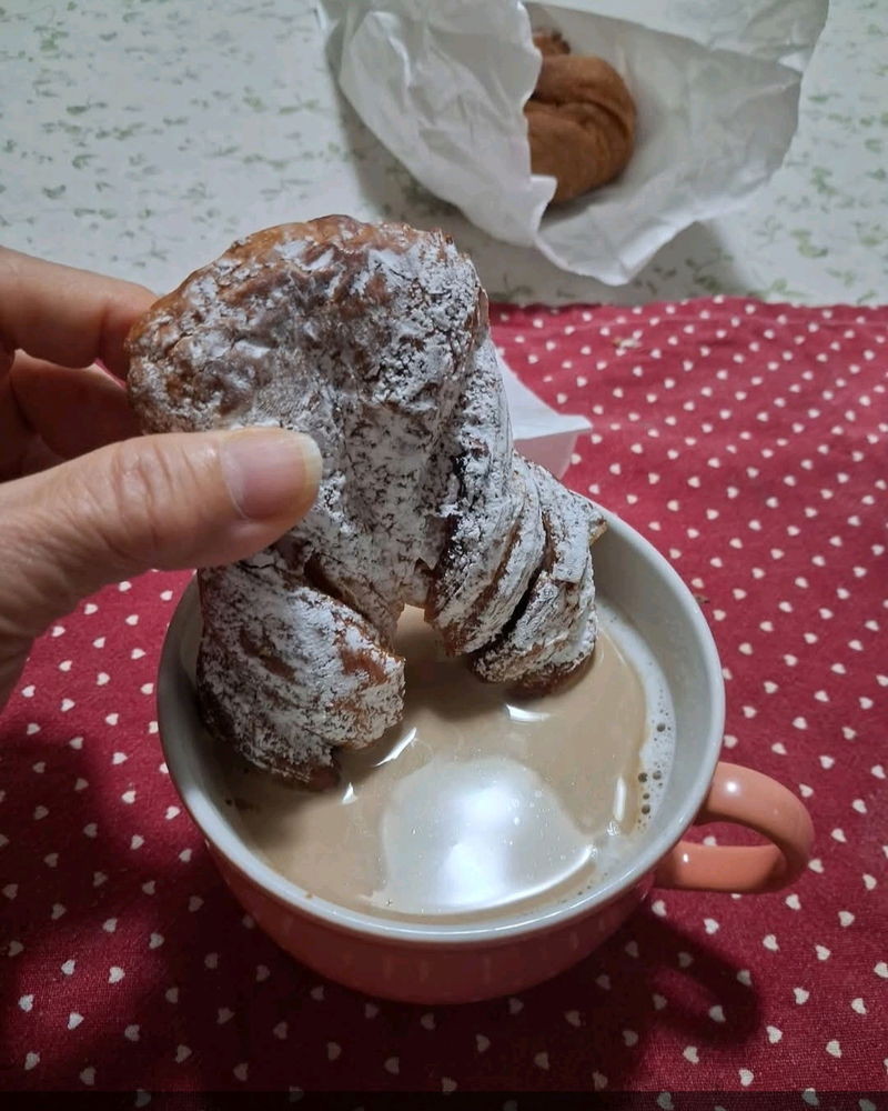 Posso saltare pranzo e cena ma non la colazione.
Chi come me?😊