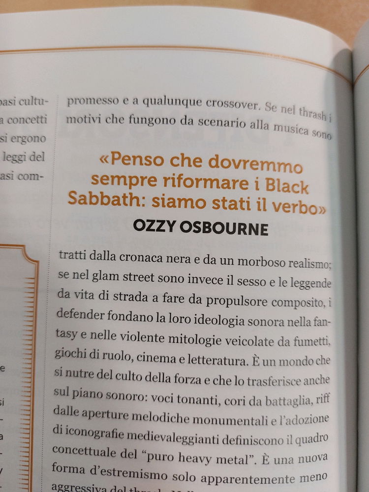 Oggi a lavoro era d'obbligo scegliere un libro sul rock... e c'era pure una citazione di Ozzy