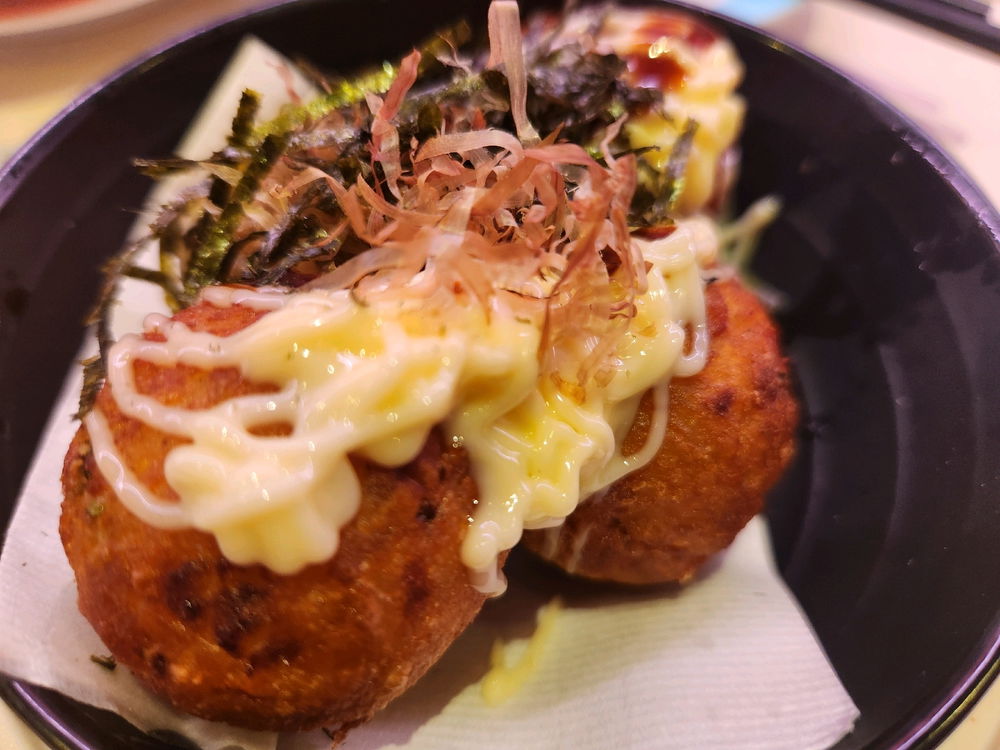 Takoyaki... 🍘🧆🐙🍢🥢