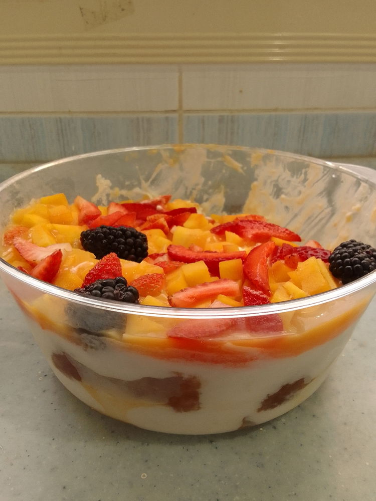 I made this😊 fruit graham😋