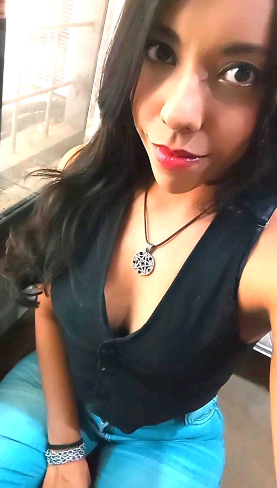 👀