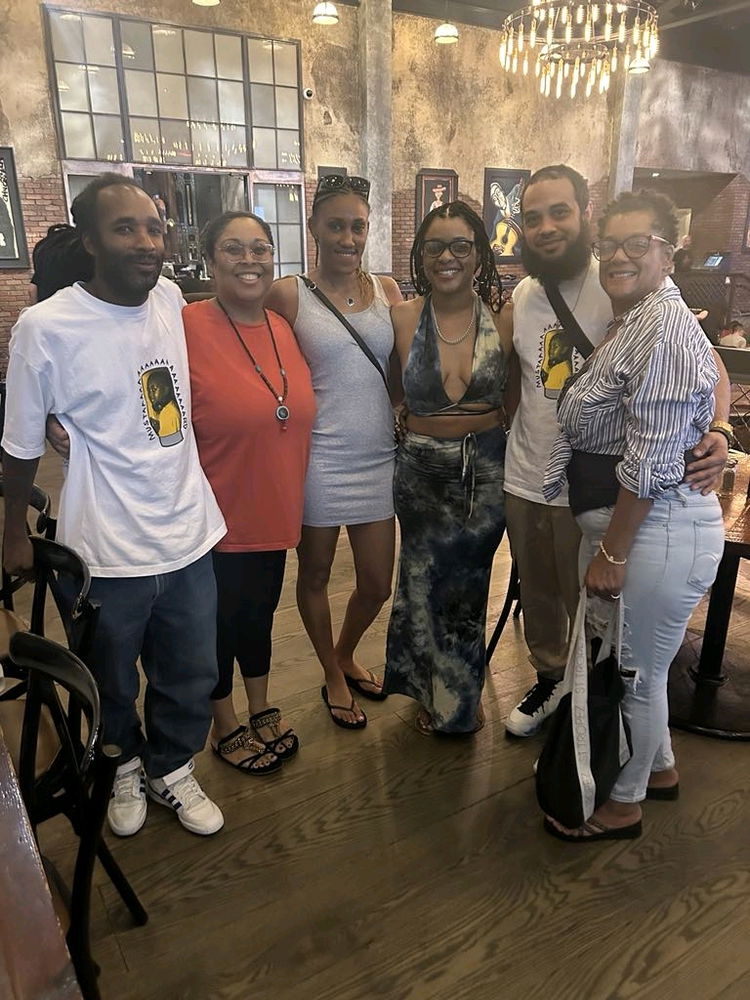 Me 3 aunts, a sister, and her fiancé