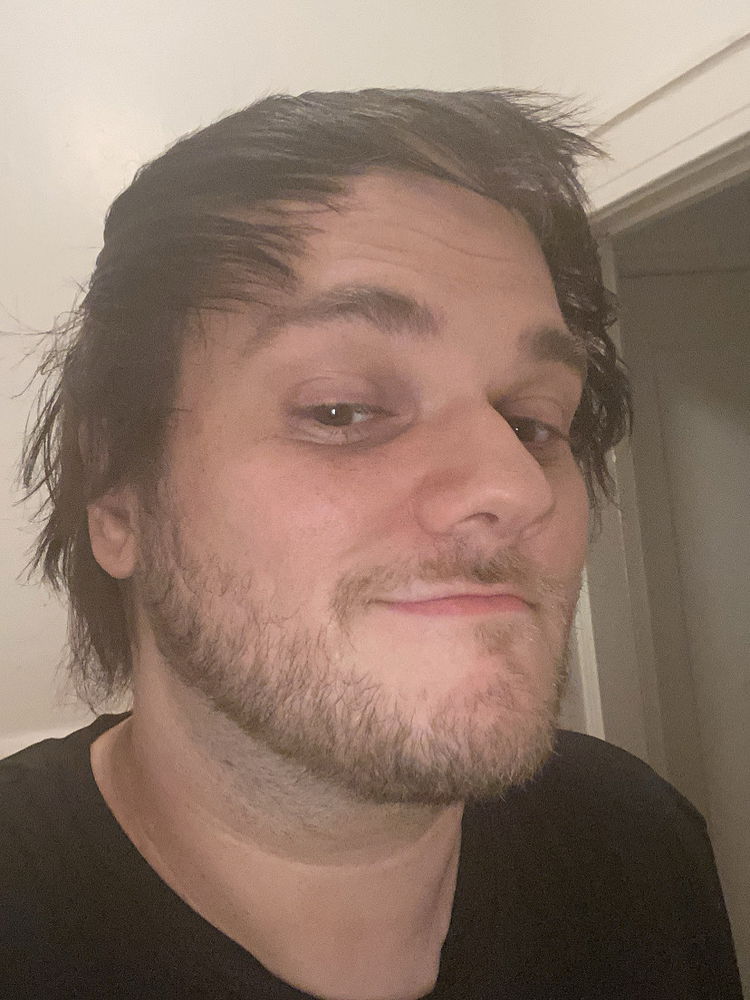 ‎