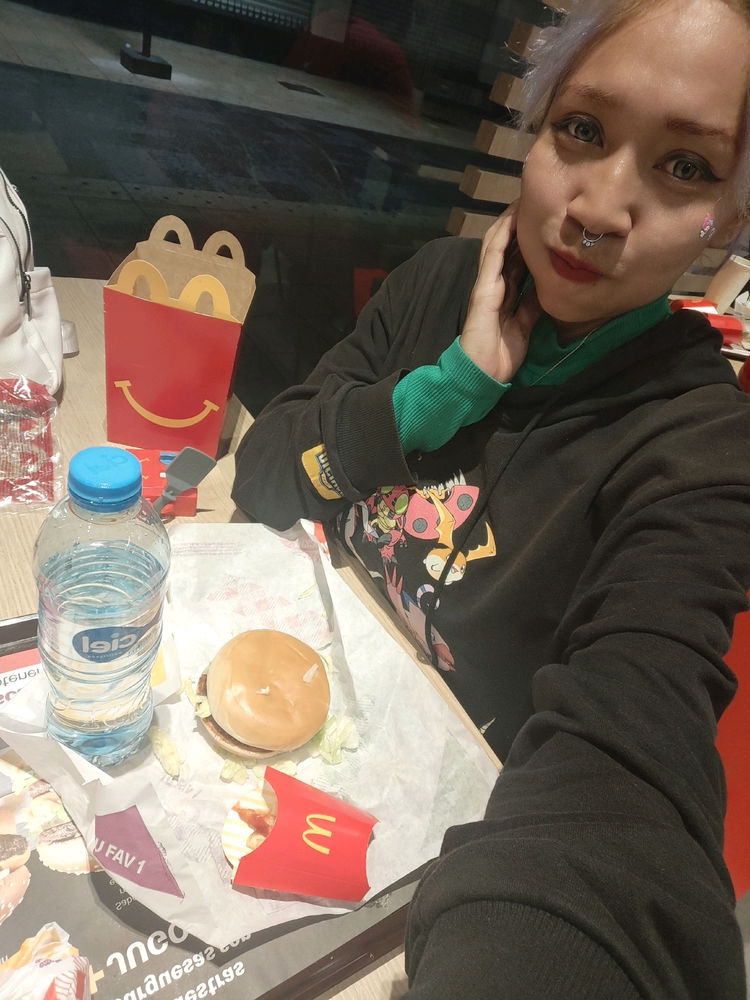 Macdonald siempre me hace feliz 😻