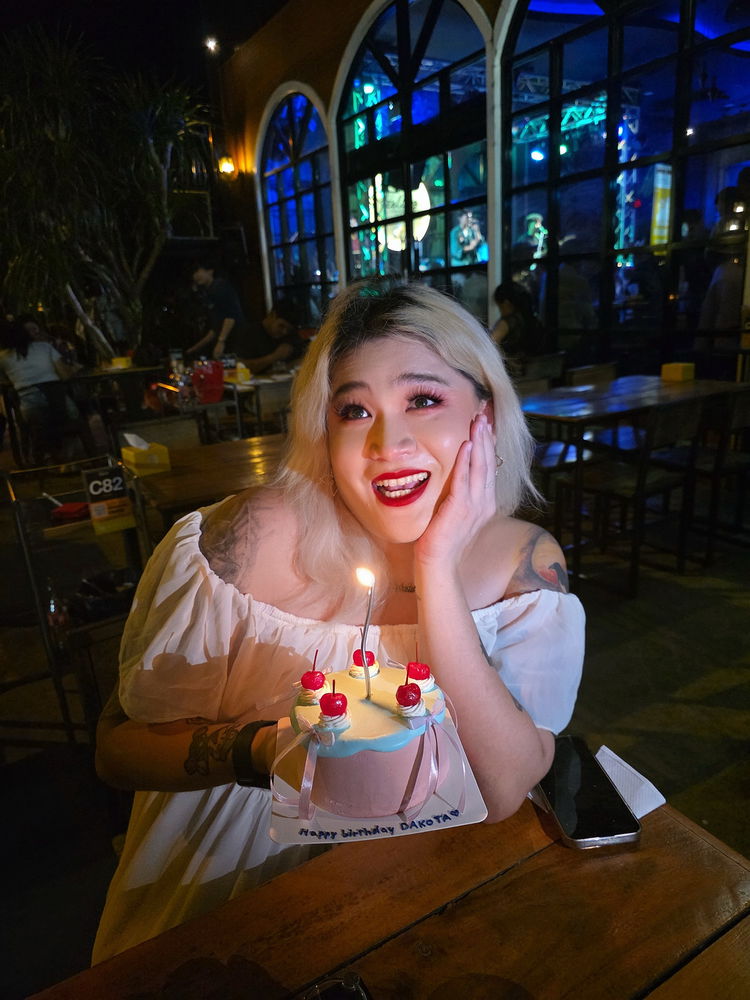 HBD to me 🤍