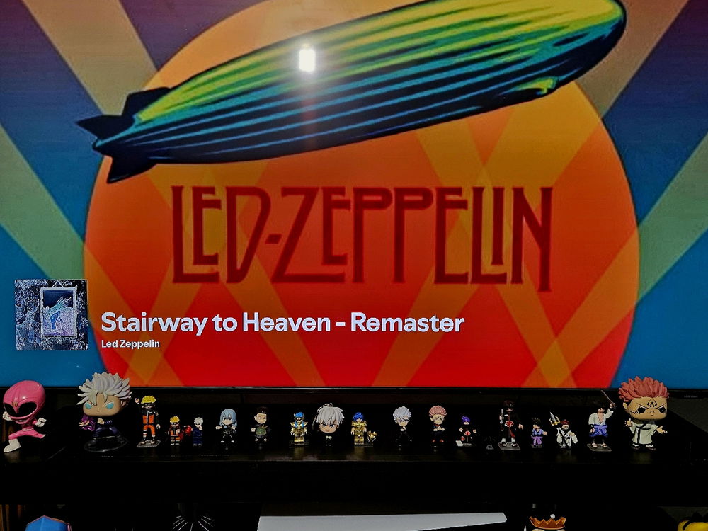¿Qué otra canción simplemente perfecta y maravillosa para escuchar el día de hoy?

Por supuesto, de parte mía: Stairway To Heaven de Led Zeppelin. ♥️✨️