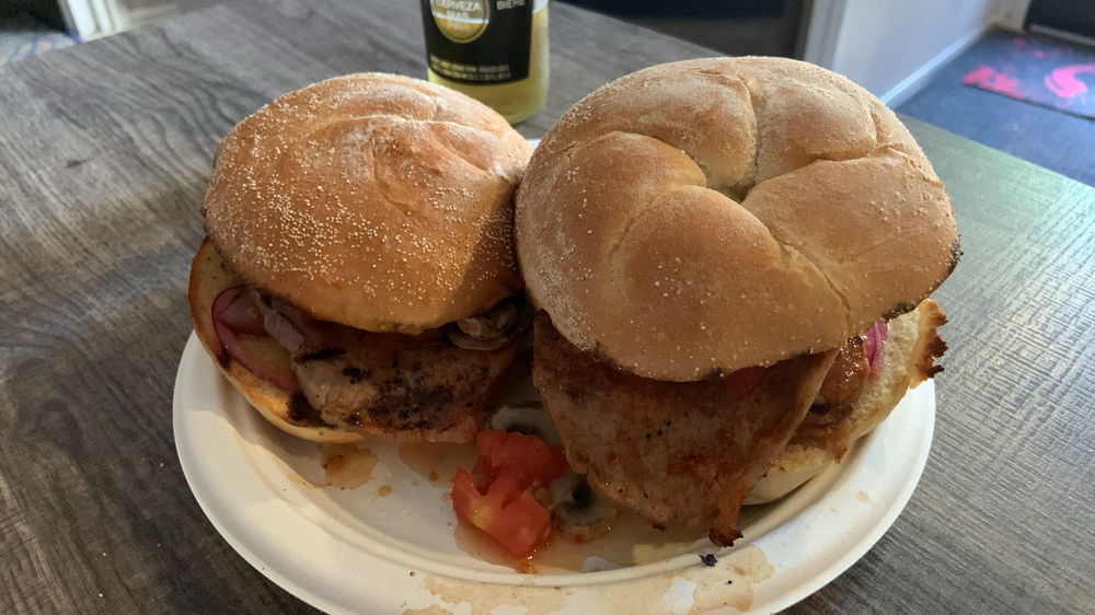 BEEF SAMMICHIS