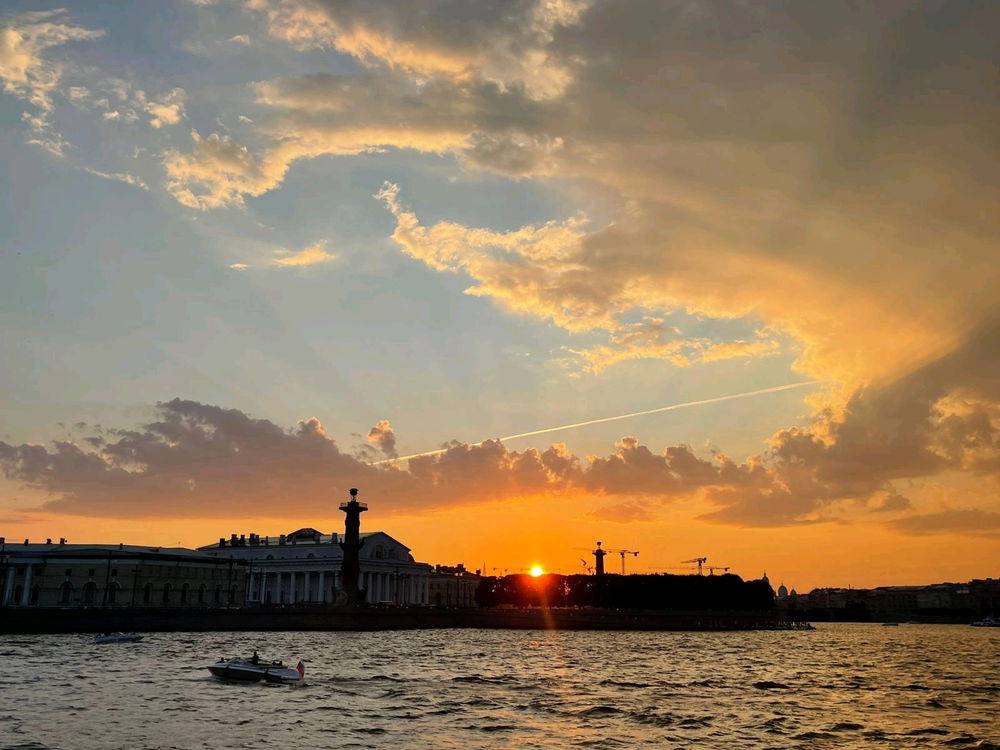 Закат в Петербурге