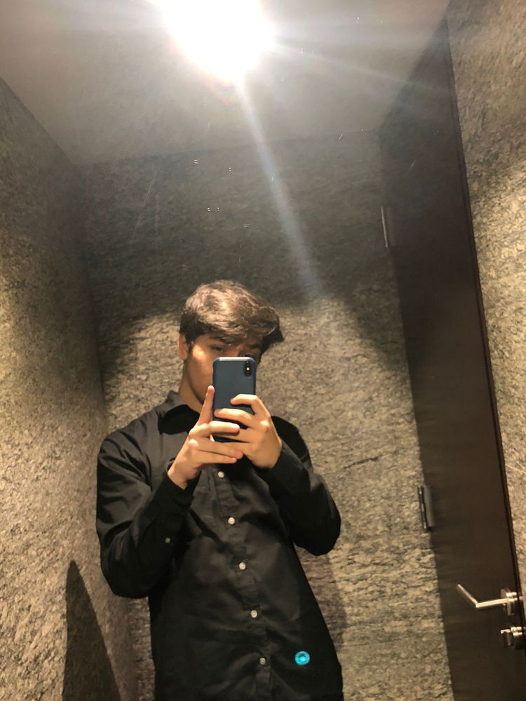 📸