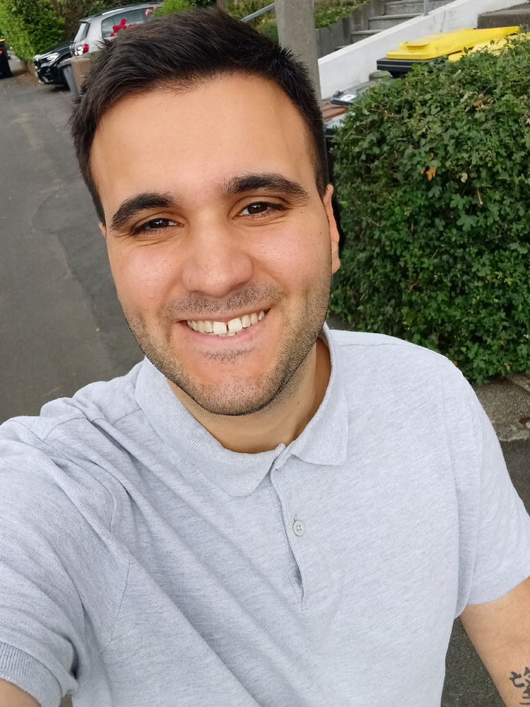 Hallo