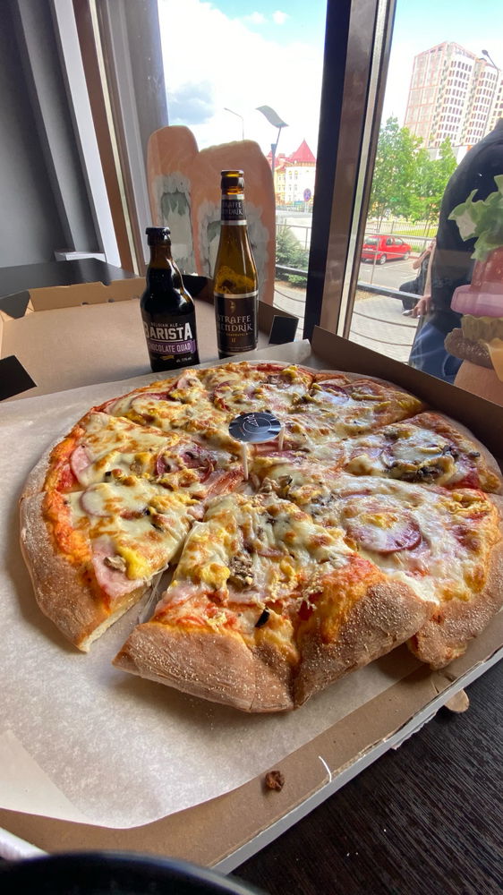 🍕🍻🤤