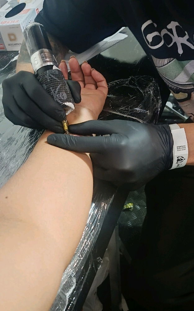 Anime summit.
Foi incrível. Da ida a volta, uma energia maravilhosa.
Pura alegria, lerdeza e muito cosplay que eu perdi.