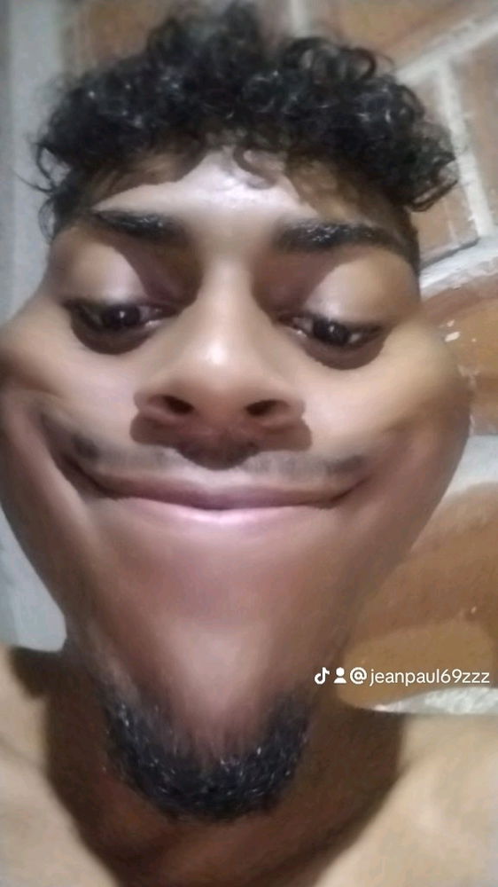 Se las tira de millonario y me dió un iPhone chiviado 🗿