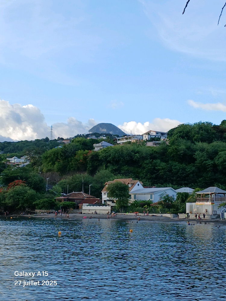 Ma ville natale Schoelcher ! Trop cool ! Madinina french west indies!
