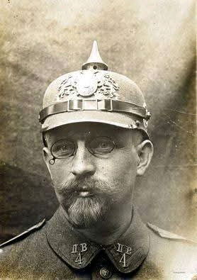 Efeméride: Un día como hoy 28 de Julio pero de 1914, comenzaría en Bosnia 🇧🇦 la Primera Guerra Mundial. A 111 años del terror de la Gran Guerra, recordamos.