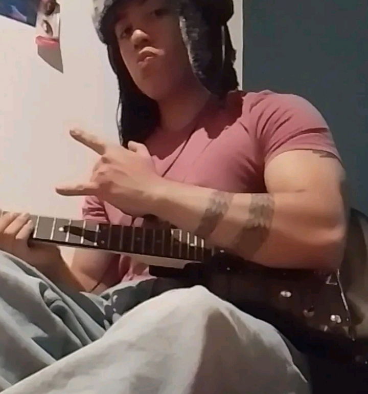 Late night talking with My guitar