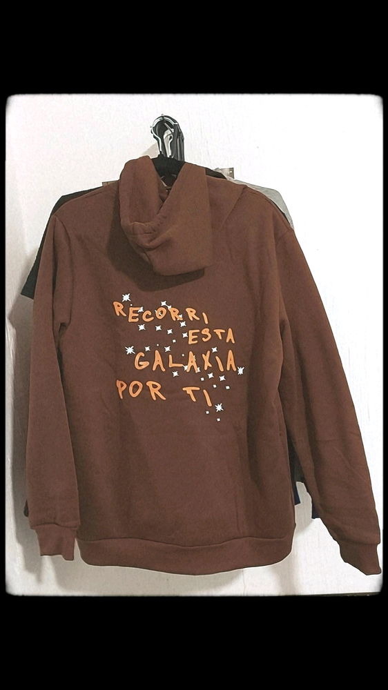 Por fin me llego mi preciosa sudadera de ivan 😍🖤