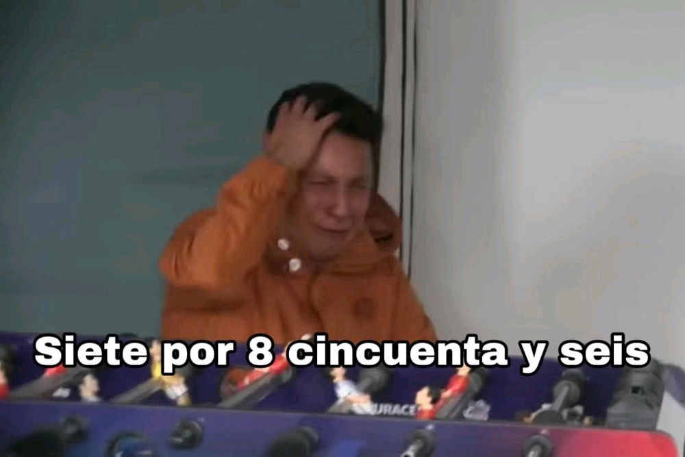 *Mi novia levanta su mano para acariciarme la cara*

Yo y mis traumas de la infancia: