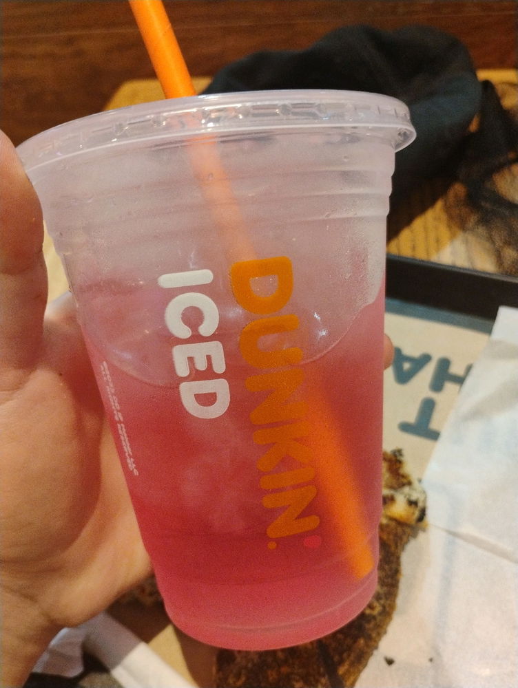 Pspspssp almuerzo promedio de un trabajador de Dunkin :)