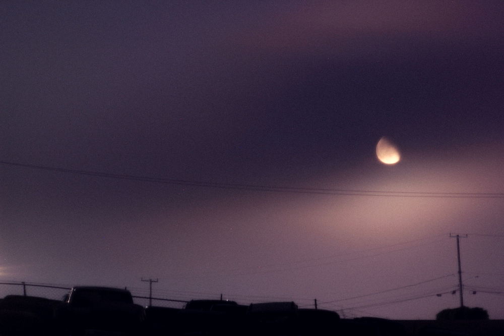 Algunas fotografías que tome de la Luna frente a mi cuarto