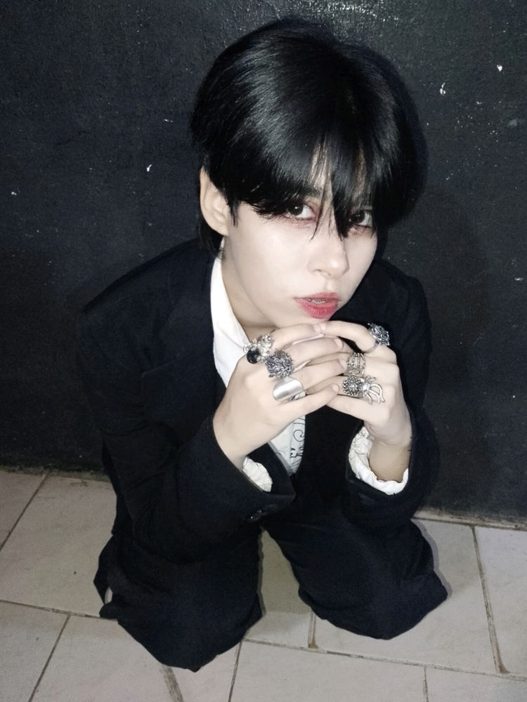 I confess. I'm a vampire.