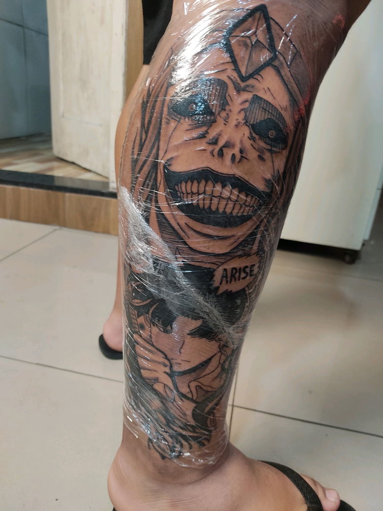 Alguem mais com tatuagem de anime