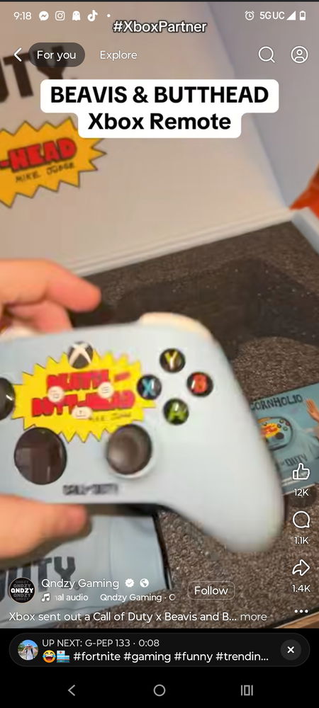 This dud got a custom Beavis and Butthead controller 🔥🫠that sick