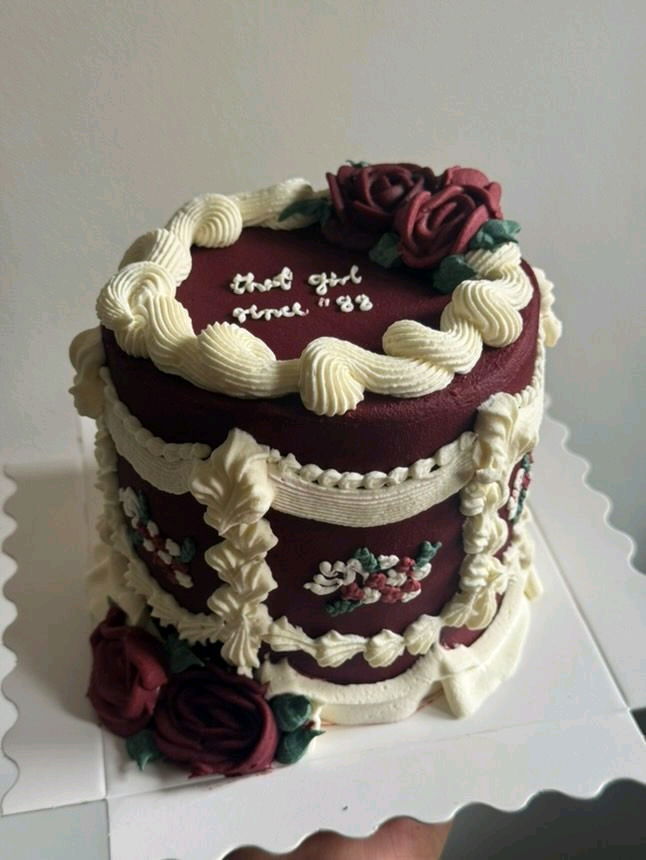 How cute is my cake?!