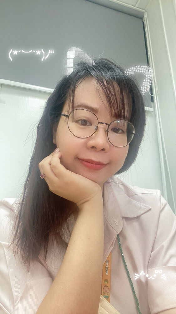 With glasses and without glasses