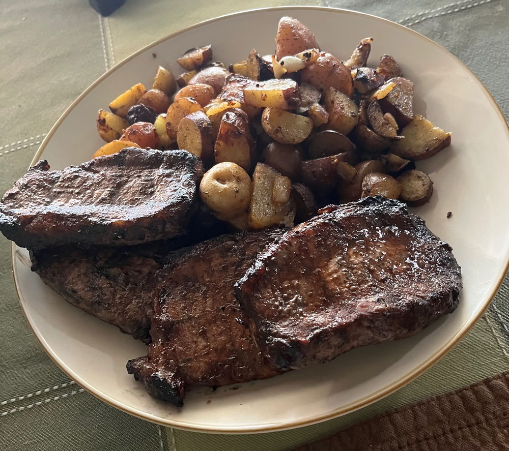 Bbq pork chops and potatoes