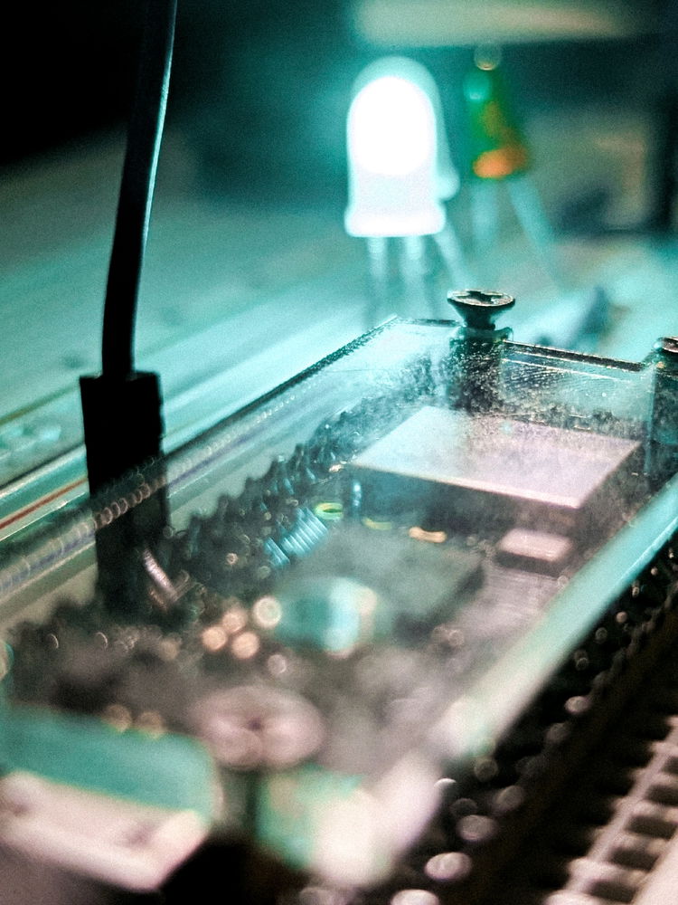 Una fotografía que tome de mi proyecto de electrónica 🫶