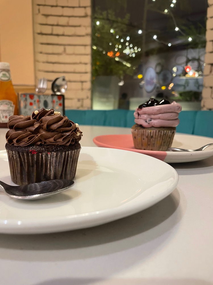 Currently accepting apologies in cupcake form only!🫠♥️