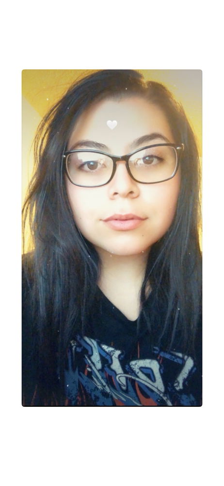 Yeah, i wear glasses. No, i don’t like wearing them.