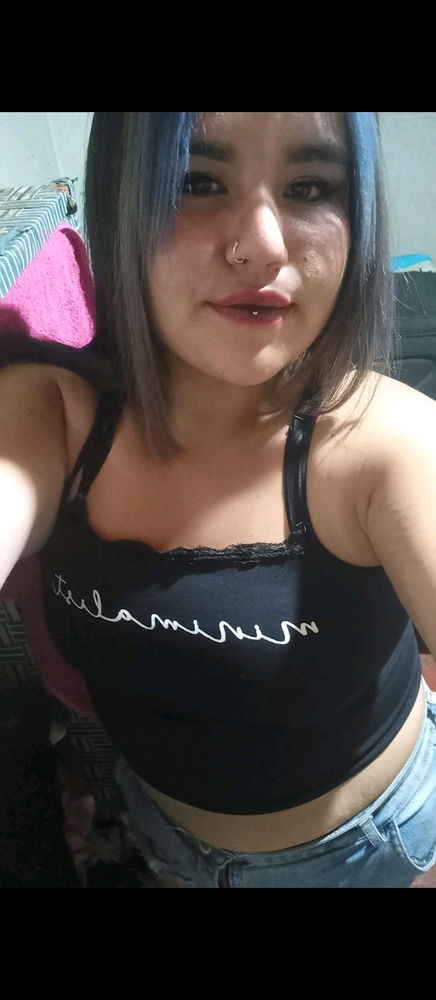 Hola:3