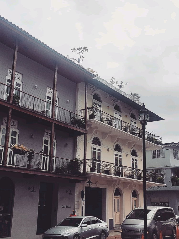 A walk around the old quater