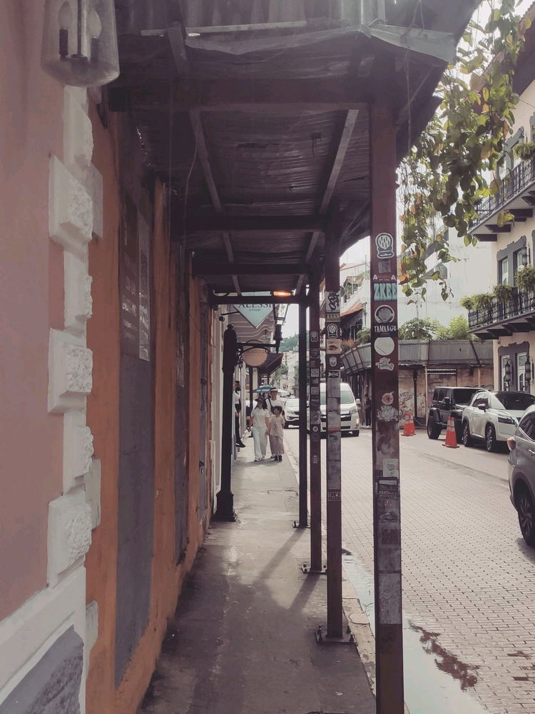 A walk around the old quater